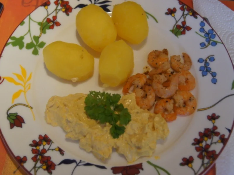 Rezept: Pellkartoffeln mit exotisch gewürzten Quark und Garnelen Bild Nr. 4977 Pellkartoffeln mit exotisch gewürzten Quark und Garnelen - Rezept - Bild Nr. 4977