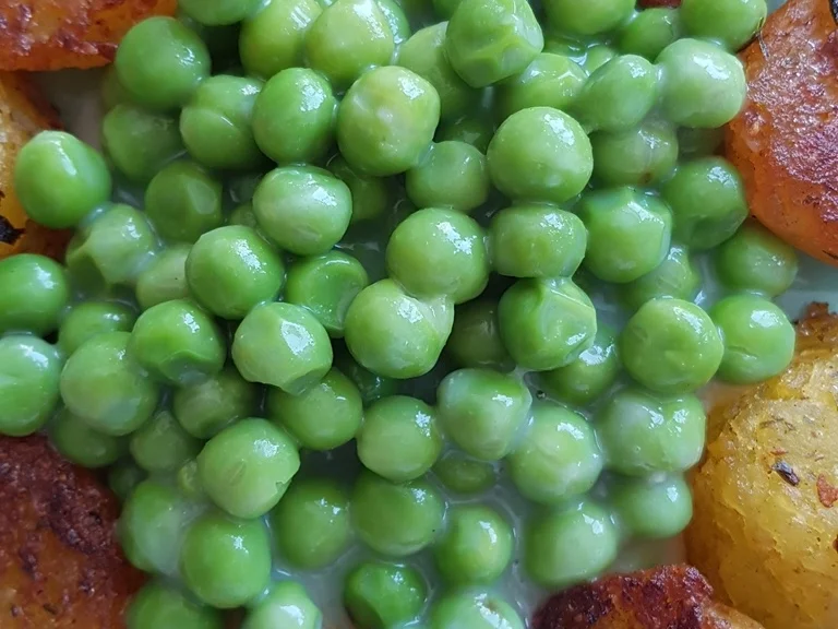 Rezept: Heute nur rundes (Erbsen- Knödelchen und krapsche Ufu`s) Bild Nr. 4980 Heute nur rundes (Erbsen- Knödelchen und krapsche Ufu`s) - Rezept - Bild Nr. 4980