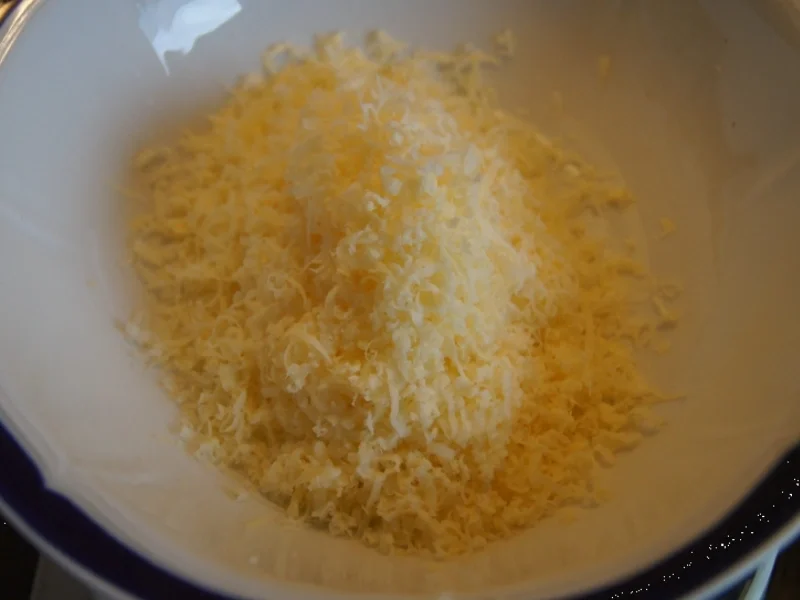 Rezept: Gebackene Eier auf frischen Blattspinat Bild Nr. 4985 Gebackene Eier auf frischen Blattspinat - Rezept - Bild Nr. 4985