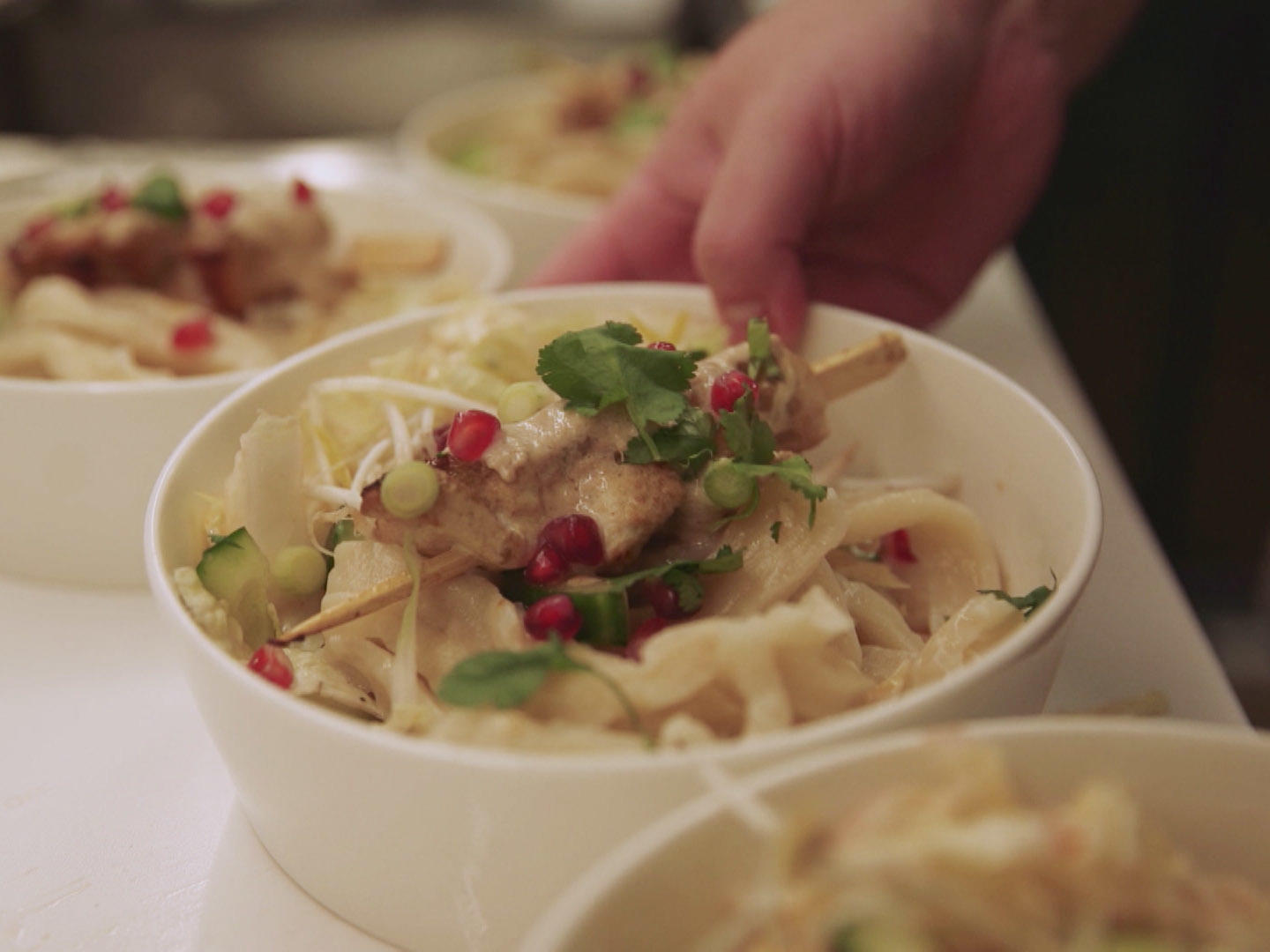 Asia Bowl mit Udonnudeln und Hühnersatéspießen - Rezept Von
Einsendungen Das perfekte Dinner