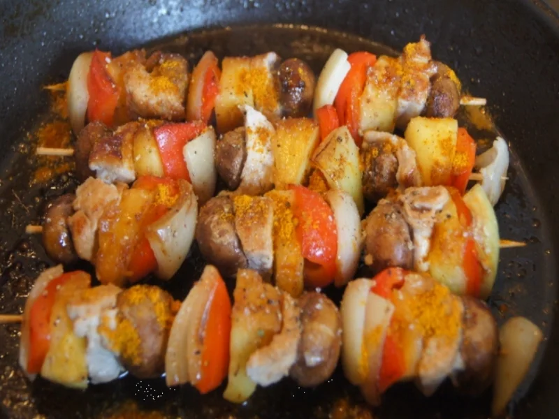 Rezept: Putenbrust-Gemüse-Spieße mit Curry-Erbsen-Reis Bild Nr. 4999 Putenbrust-Gemüse-Spieße mit Curry-Erbsen-Reis - Rezept - Bild Nr. 4999