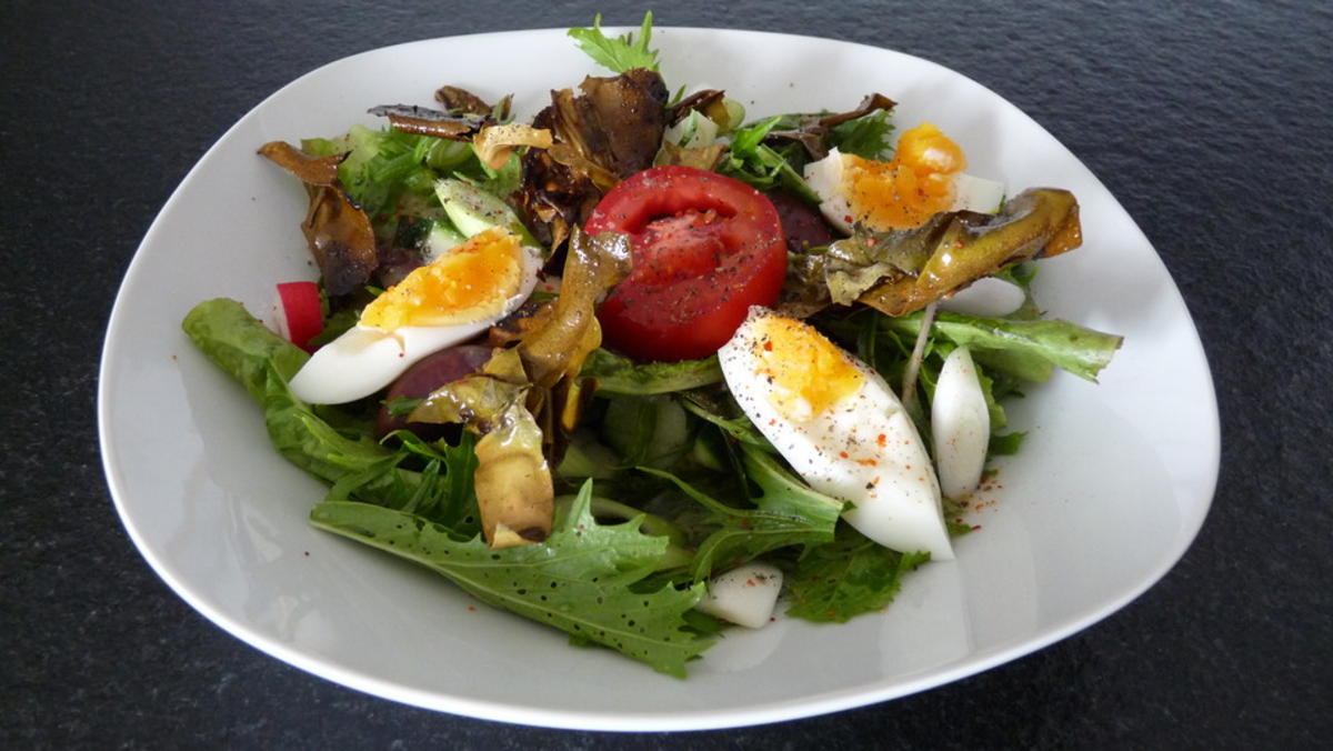 Bunter Salat mit knuspriger Dulse