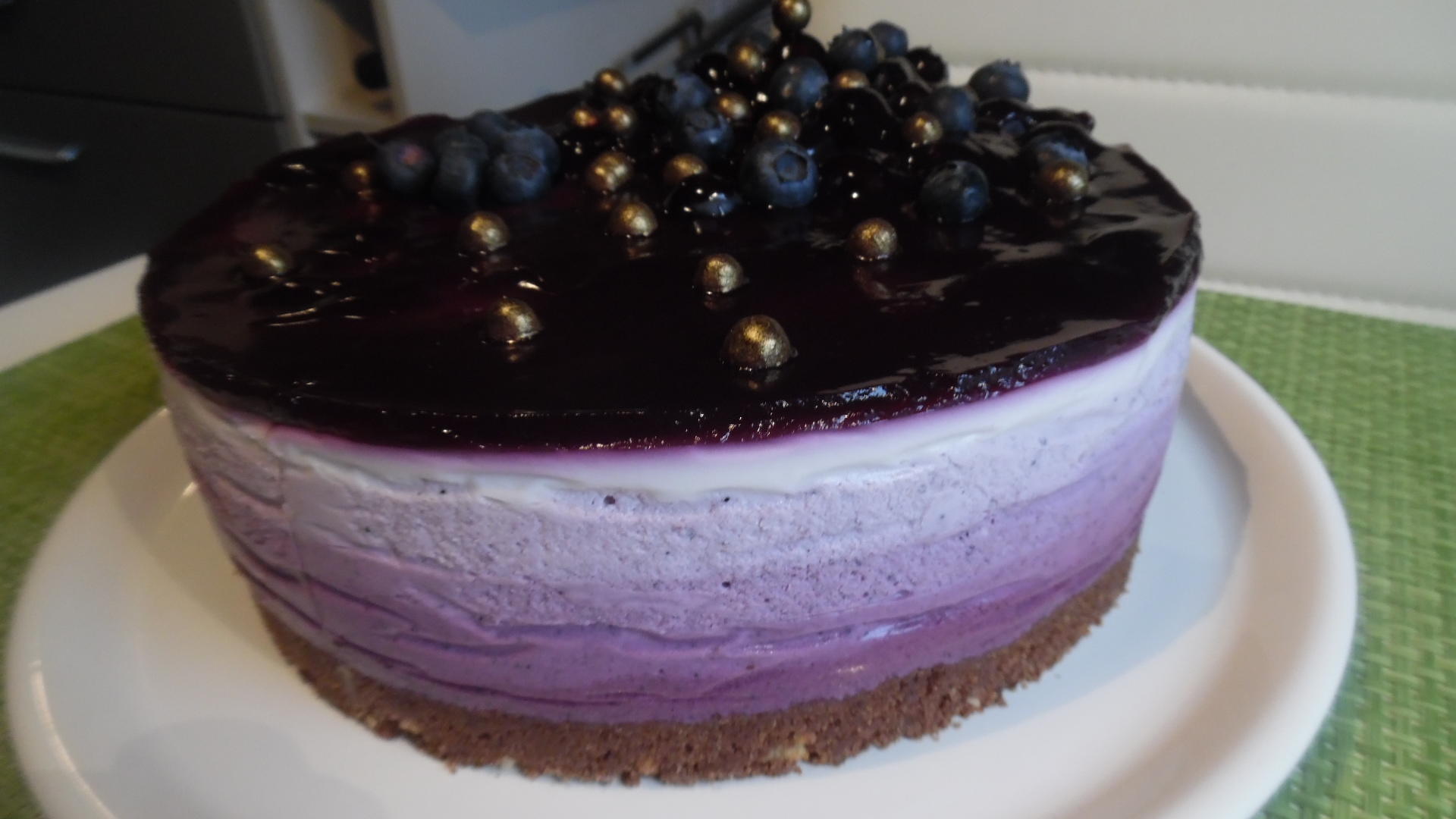 Bilder für Ombre-Cheese-Cake mit Blaubeeren ohne Backen - Rezept