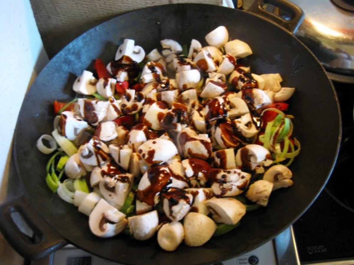 Mittagessen aus dem Wok - Rezept - Bild Nr. 5008