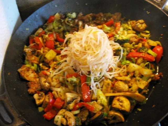 Rezept: Mittagessen aus dem Wok Bild Nr. 5011 Mittagessen aus dem Wok - Rezept - Bild Nr. 5011