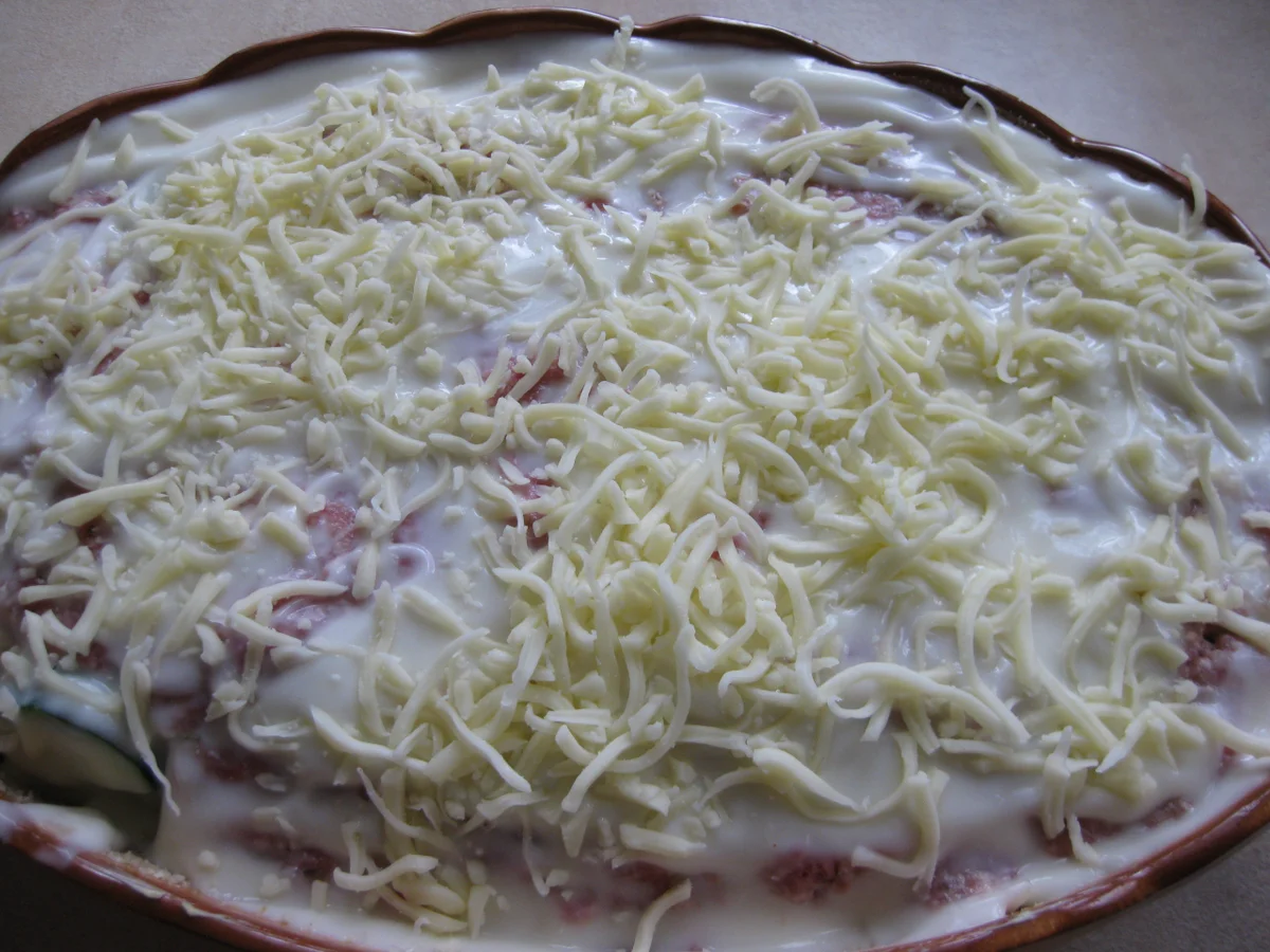 Zucchini-Hackfleischauflauf mit Käsekruste - Rezept - Bild Nr. 5008