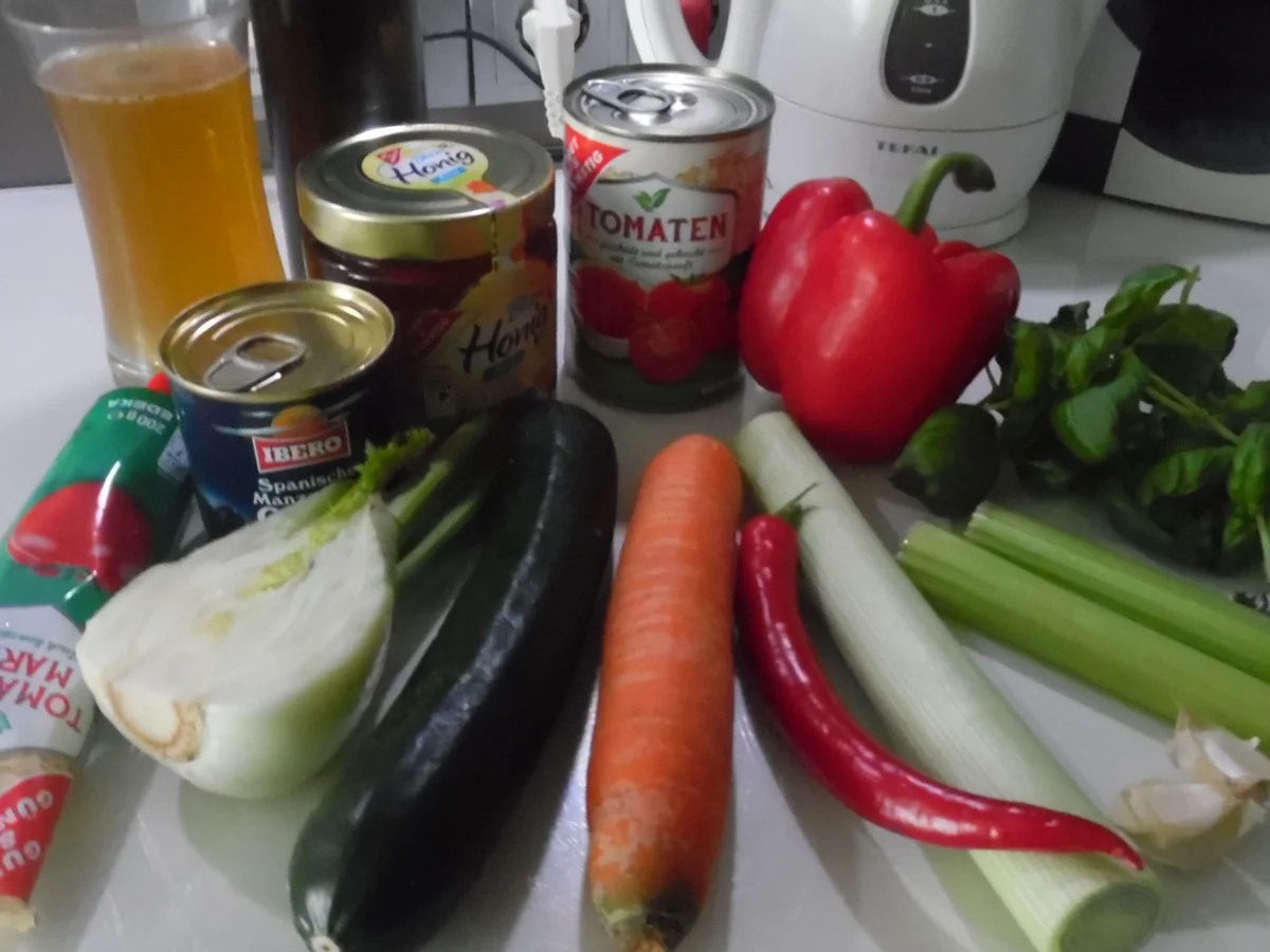 Rezept: Calamarata mit Gemüse-Sugo und gratiniertem Käse Bild Nr. 5015 Calamarata mit Gemüse-Sugo und gratiniertem Käse - Rezept - Bild Nr. 5015