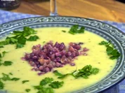 Rezept: Kartoffelcremesüppchen mit krossen Speckwürfelchen Bild Nr. 2 Kartoffelcremesüppchen mit krossen Speckwürfelchen - Rezept - Bild Nr. 2