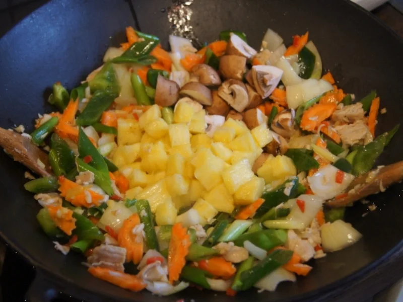 Putenbrust mit Gemüse süß sauer und gelben Gewürzreis - Rezept - Bild Nr. 5011