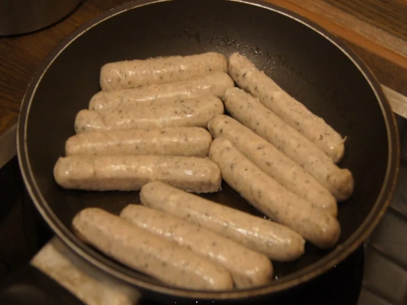 Nürnberger Rostbratwürste auf Sauerkraut - Rezept - Bild Nr. 5009