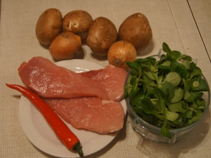 Rezept: Schweinesteak mit Beilagen und Feldsalat Bild Nr. 5010 Schweinesteak mit Beilagen und Feldsalat - Rezept - Bild Nr. 5010