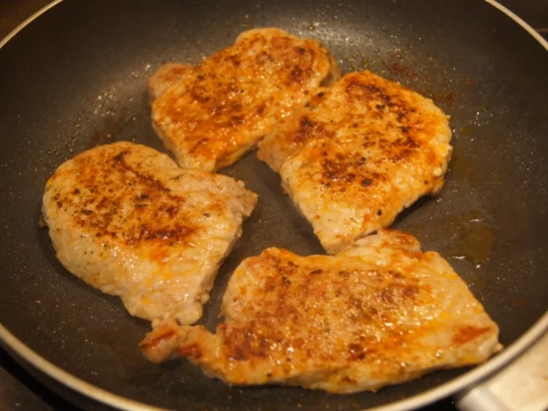 Rezept: Schweinesteak mit Beilagen und Feldsalat Bild Nr. 5014 Schweinesteak mit Beilagen und Feldsalat - Rezept - Bild Nr. 5014