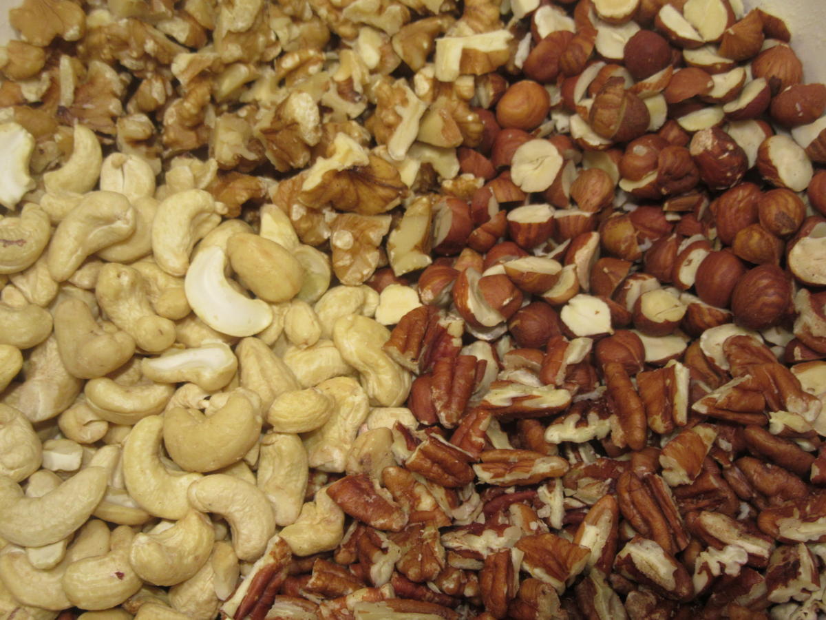 Backen: Kerniger Knusperkuchen mit Bittermandelsahne - einfach - von ...