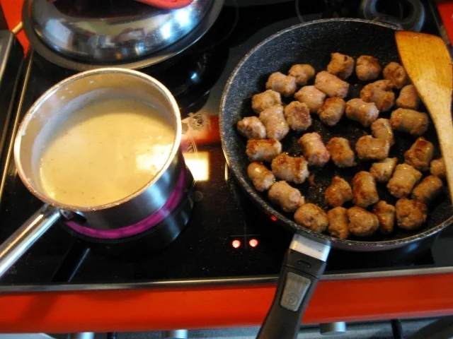 Rezept: Blumenkohl Auflauf mit Kartoffel und Bratwurst Bild Nr. 7 Blumenkohl Auflauf mit Kartoffel und Bratwurst - Rezept - Bild Nr. 7