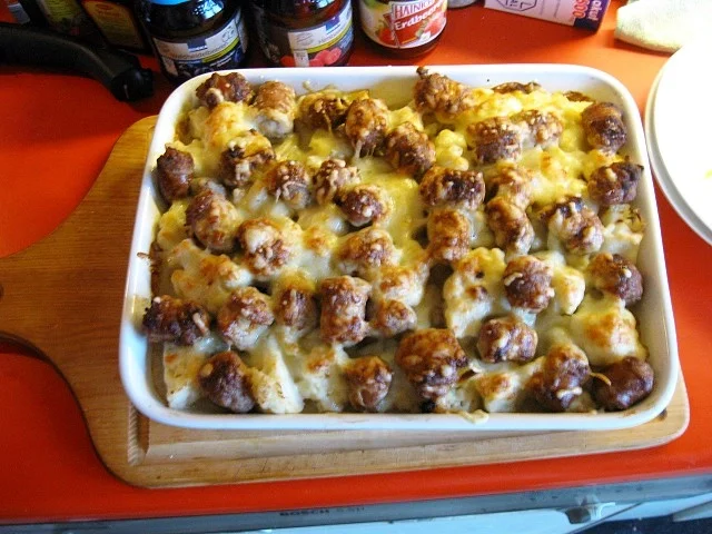 Rezept: Blumenkohl Auflauf mit Kartoffel und Bratwurst Bild Nr. 11 Blumenkohl Auflauf mit Kartoffel und Bratwurst - Rezept - Bild Nr. 11