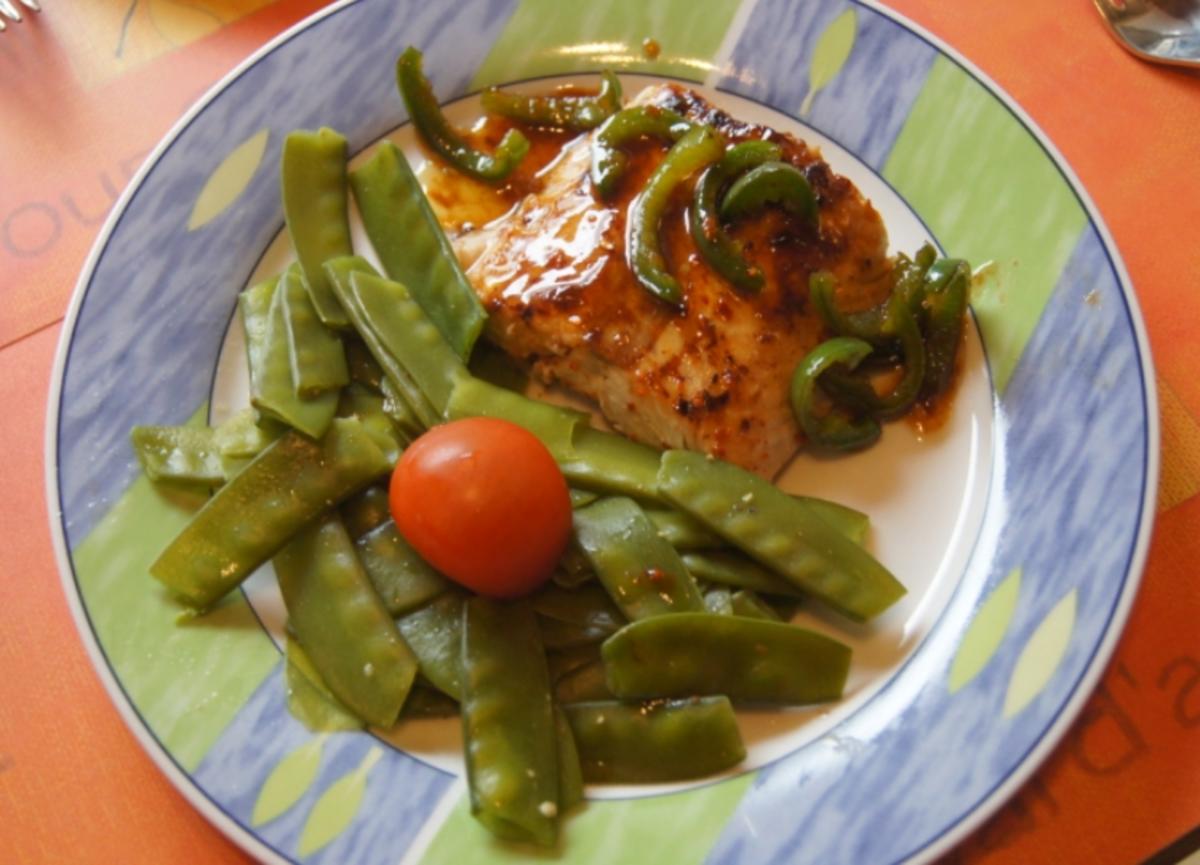 Mariniertes Wildlachsfilet mit Zuckererbsen - Rezept - kochbar.de