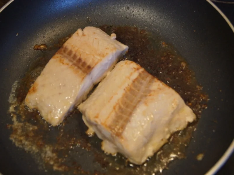 Mariniertes Wildlachsfilet mit Zuckererbsen - Rezept - Bild Nr. 5020