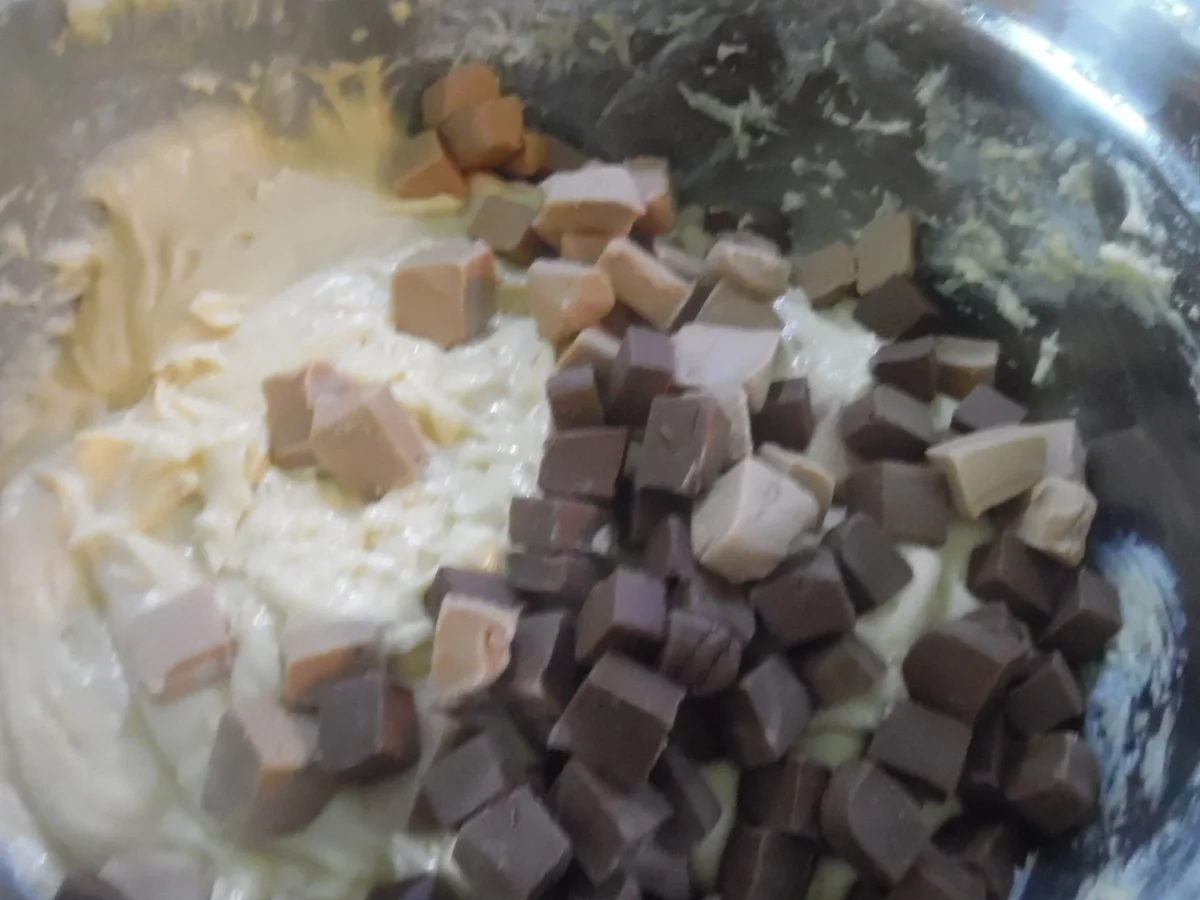 Rezept: Nougat-Guglhupf Bild Nr. 5020 Nougat-Guglhupf - Rezept - Bild Nr. 5020