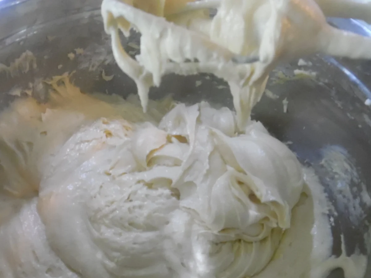 Rezept: Nougat-Guglhupf Bild Nr. 5021 Nougat-Guglhupf - Rezept - Bild Nr. 5021