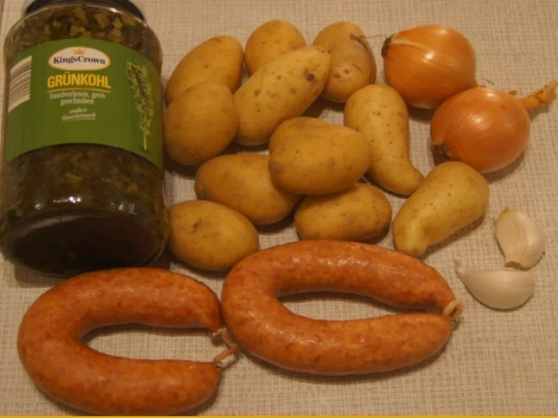 Rezept: Brauner Kohl mit geräucherter Brägenwurst und Drillingen Bild Nr. 5017 Brauner Kohl mit geräucherter Brägenwurst und Drillingen - Rezept - Bild Nr. 5017