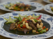 Hühnchen "Gai Pad Khing" und Ente "Ped Makaan" - Rezept - Bild Nr. 2
