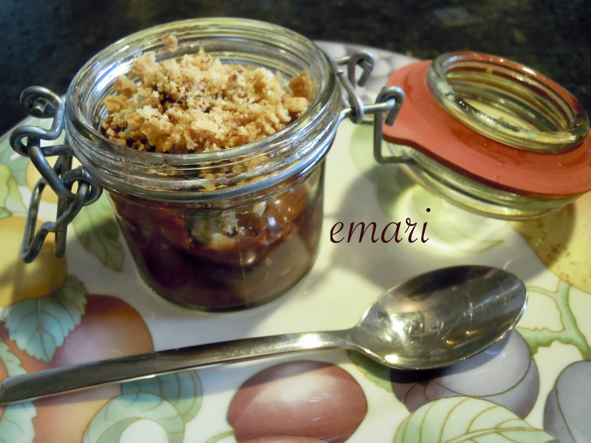 Rezept: Zwetschgen im Glas mit Amarettini Bröseln Bild Nr. 5018 Zwetschgen im Glas mit Amarettini Bröseln - Rezept - Bild Nr. 5018