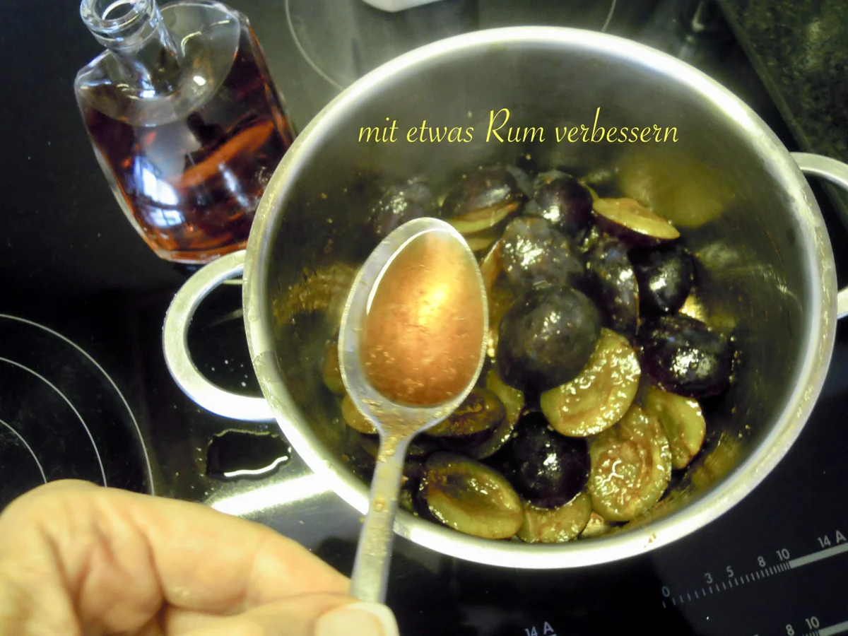 Rezept: Zwetschgen im Glas mit Amarettini Bröseln Bild Nr. 5020 Zwetschgen im Glas mit Amarettini Bröseln - Rezept - Bild Nr. 5020