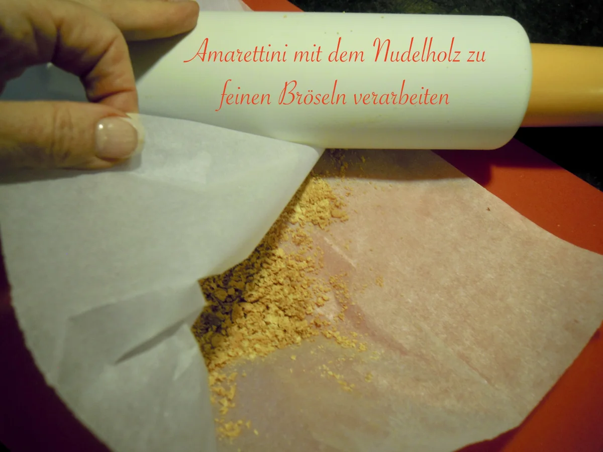 Rezept: Zwetschgen im Glas mit Amarettini Bröseln Bild Nr. 5022 Zwetschgen im Glas mit Amarettini Bröseln - Rezept - Bild Nr. 5022