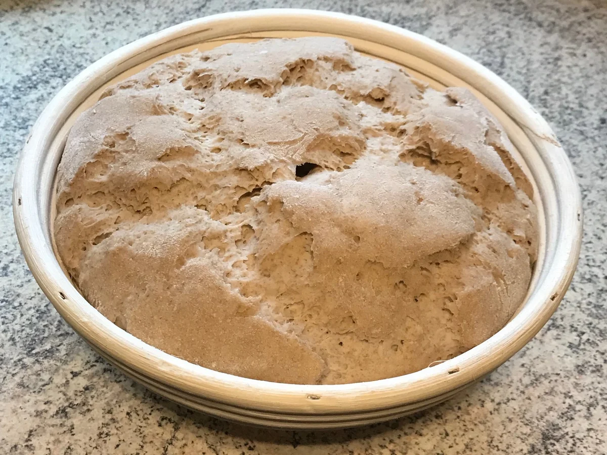Rustikales Bauernbrot mit Sauerteig - Rezept - Bild Nr. 5093