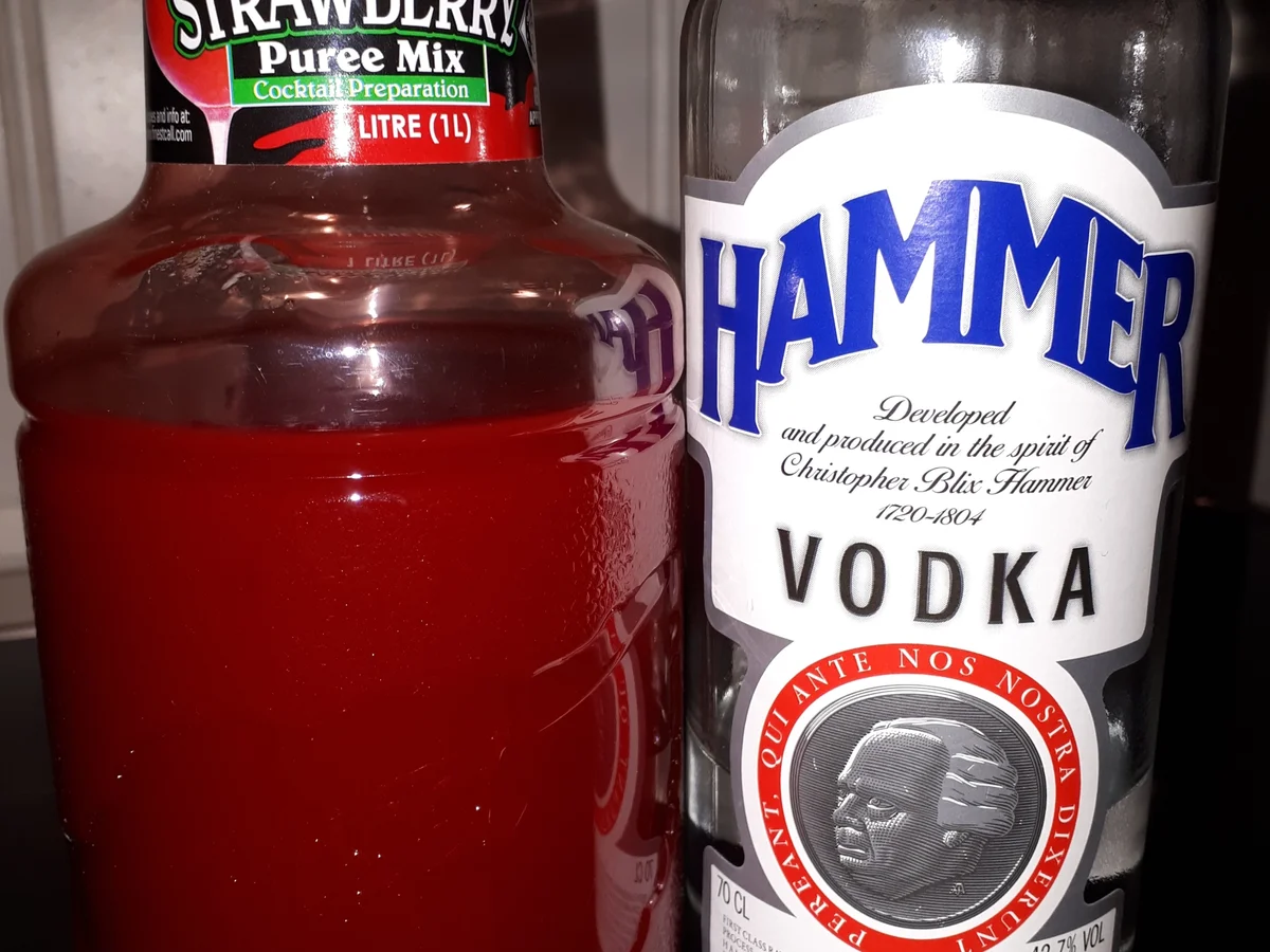 BiNe` S ERDBEER - LIKÖR - Rezept - Bild Nr. 5027