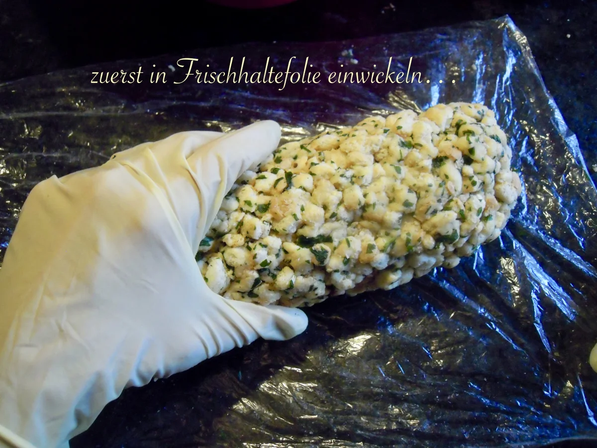 Rezept: Preiselbeer - Servietten - Knödel Bild Nr. 5038 Preiselbeer - Servietten - Knödel - Rezept - Bild Nr. 5038