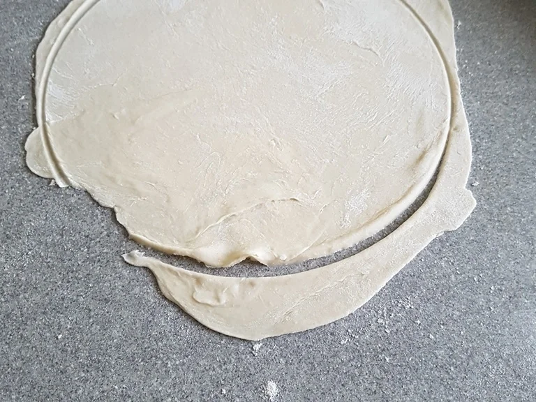 Pizza Studiooso (Pizza backen nach/mit Bilderrezept) - Rezept - Bild Nr. 5104