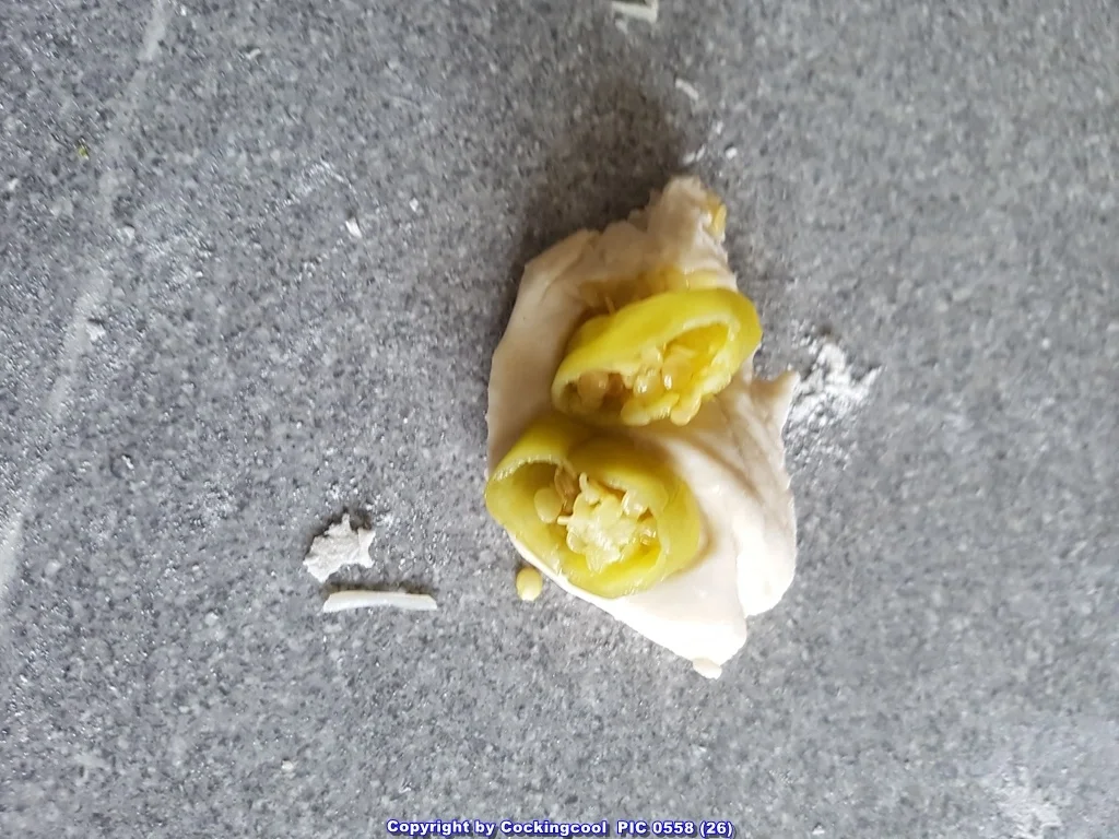 Pizza Studiooso (Pizza backen nach/mit Bilderrezept) - Rezept - Bild Nr. 5140