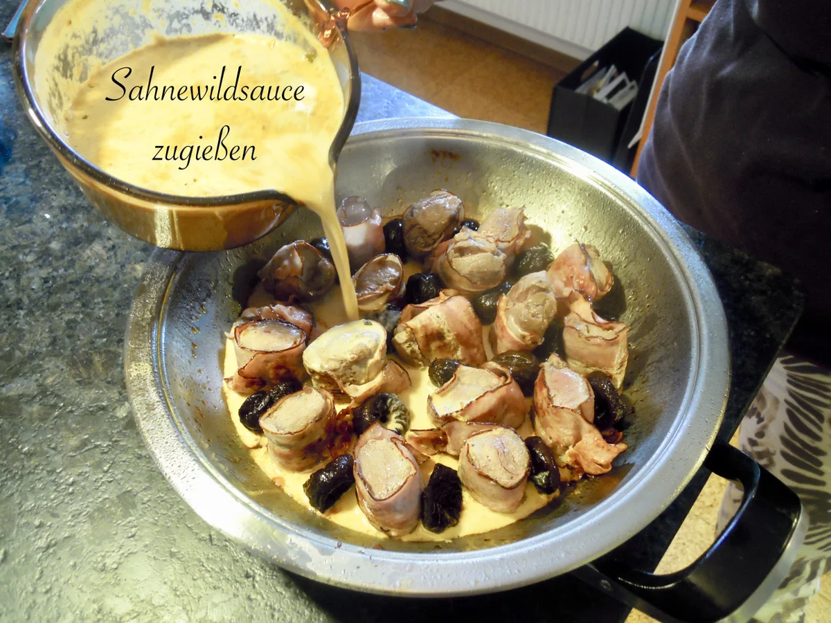 Rehkitz im Speckmantel mit beschwipsten Backpflaumen - Rezept - Bild Nr. 5060