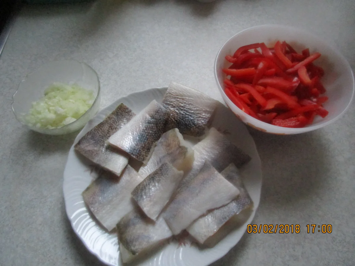 Rezept: Zanderfilet gebraten mit RAhmsauerkraut und Paprika Bild Nr. 5107 Zanderfilet gebraten mit RAhmsauerkraut und Paprika - Rezept - Bild Nr. 5107