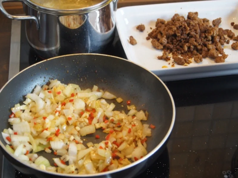 Ampel-Kartoffelstampf mit pikanter Hackfleischsauce - Rezept - Bild Nr. 7