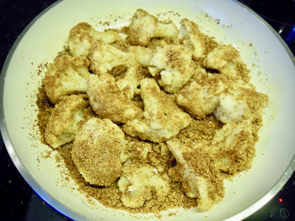 Karfiol / Blumenkohl mit knusprigen Butterbrösel - Rezept - Bild Nr. 5155