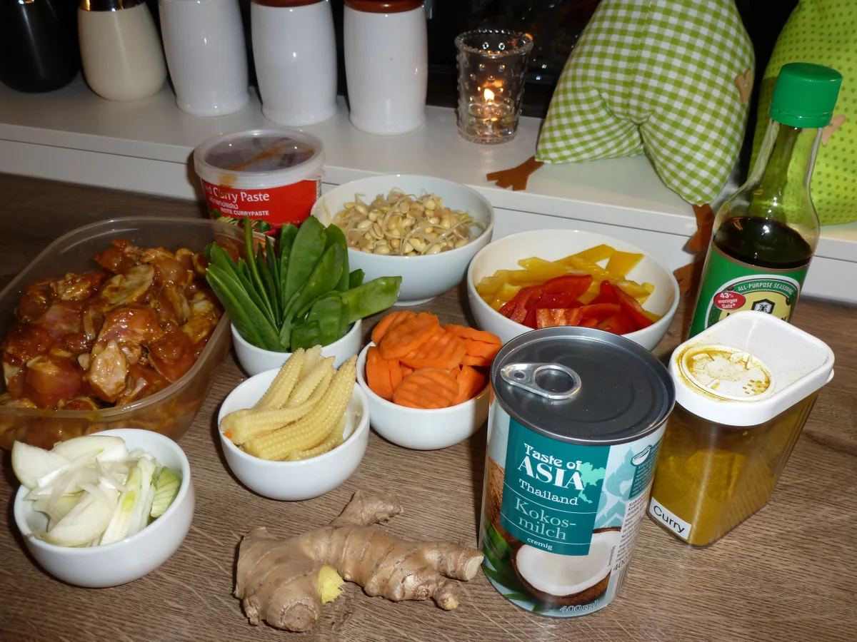 Rezept: Thai-Hähnchen-Curry Bild Nr. 5157 Thai-Hähnchen-Curry - Rezept - Bild Nr. 5157