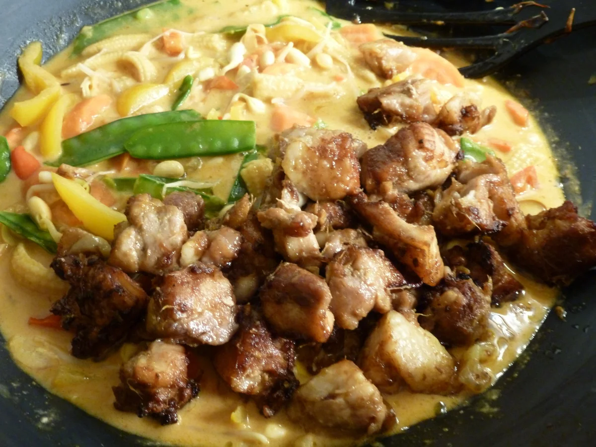 Rezept: Thai-Hähnchen-Curry Bild Nr. 5160 Thai-Hähnchen-Curry - Rezept - Bild Nr. 5160