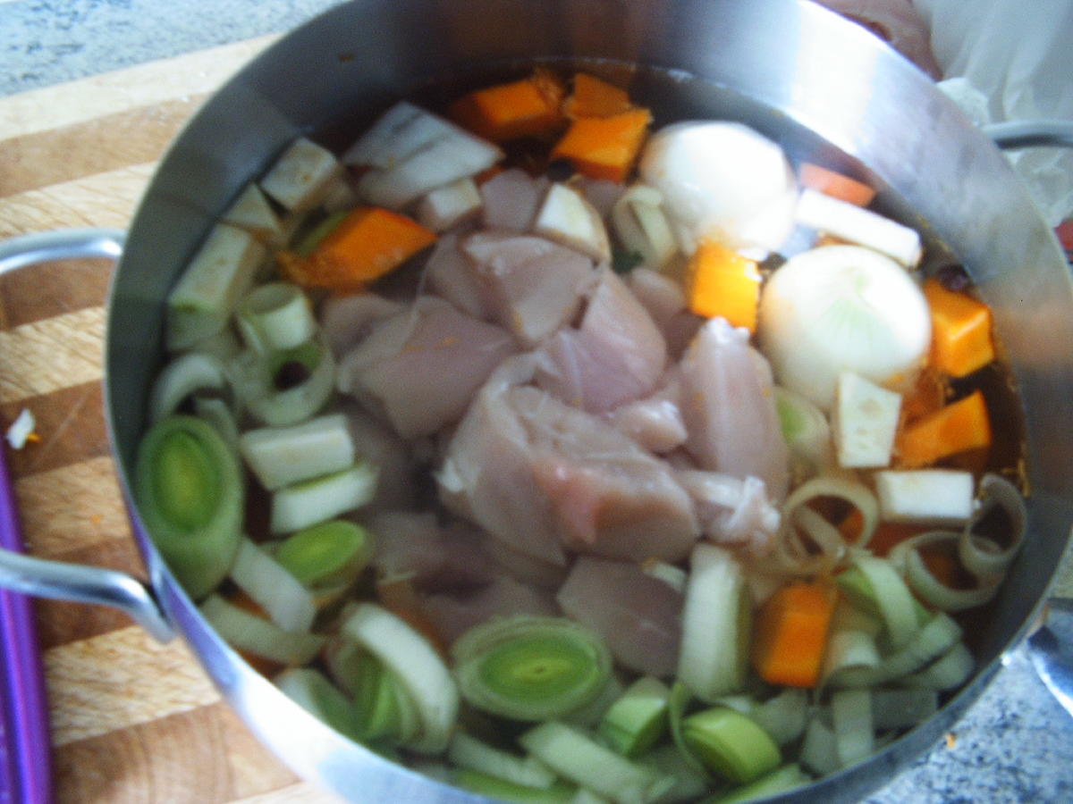 Curry- Hähnchen- Eintopf - einfach - von wastel Curry- Hähnchen- Eintopf - einfach - von wastel