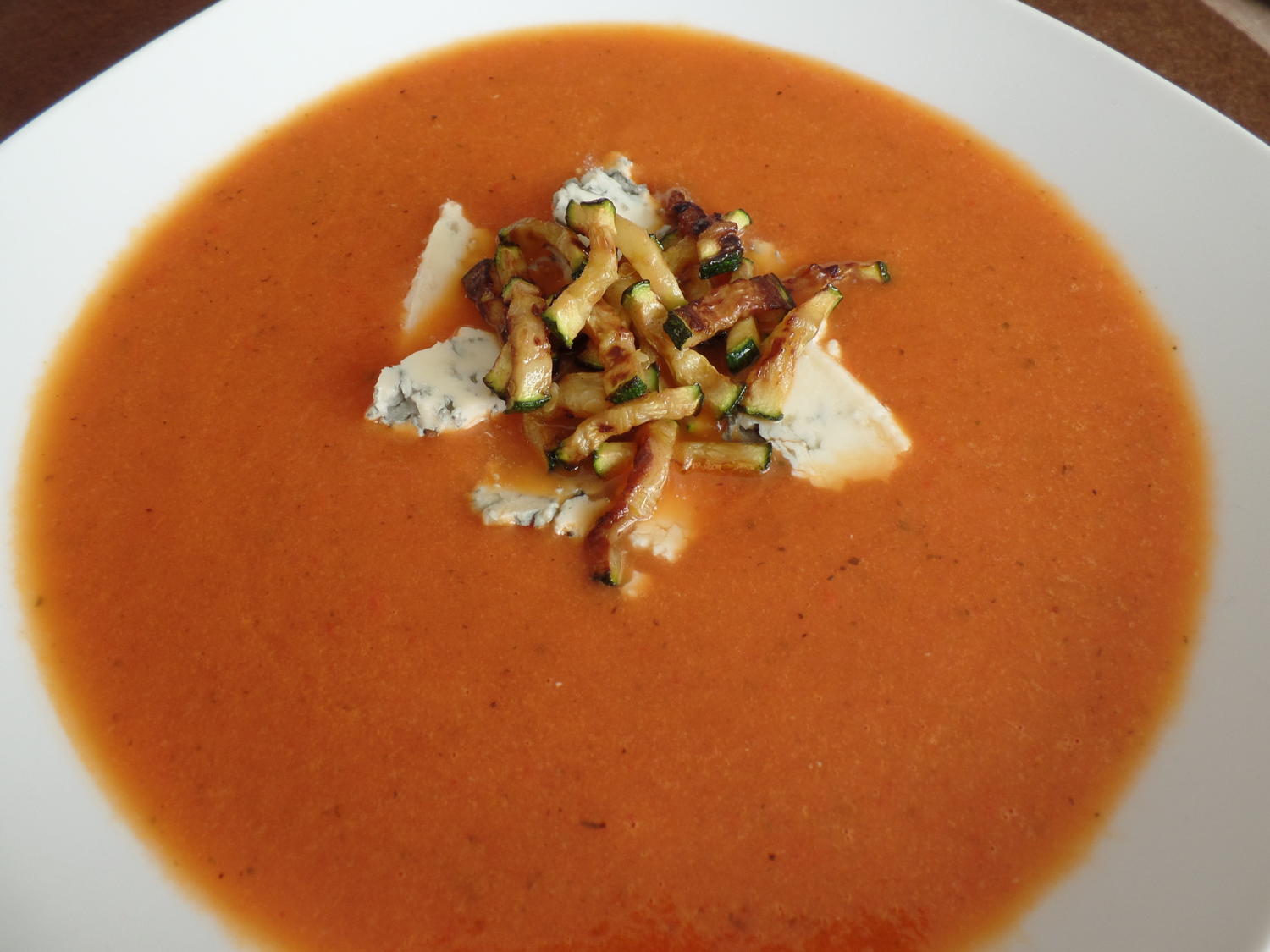 Gorgonzola-Tomatensuppe - Rezept mit Bild - kochbar.de