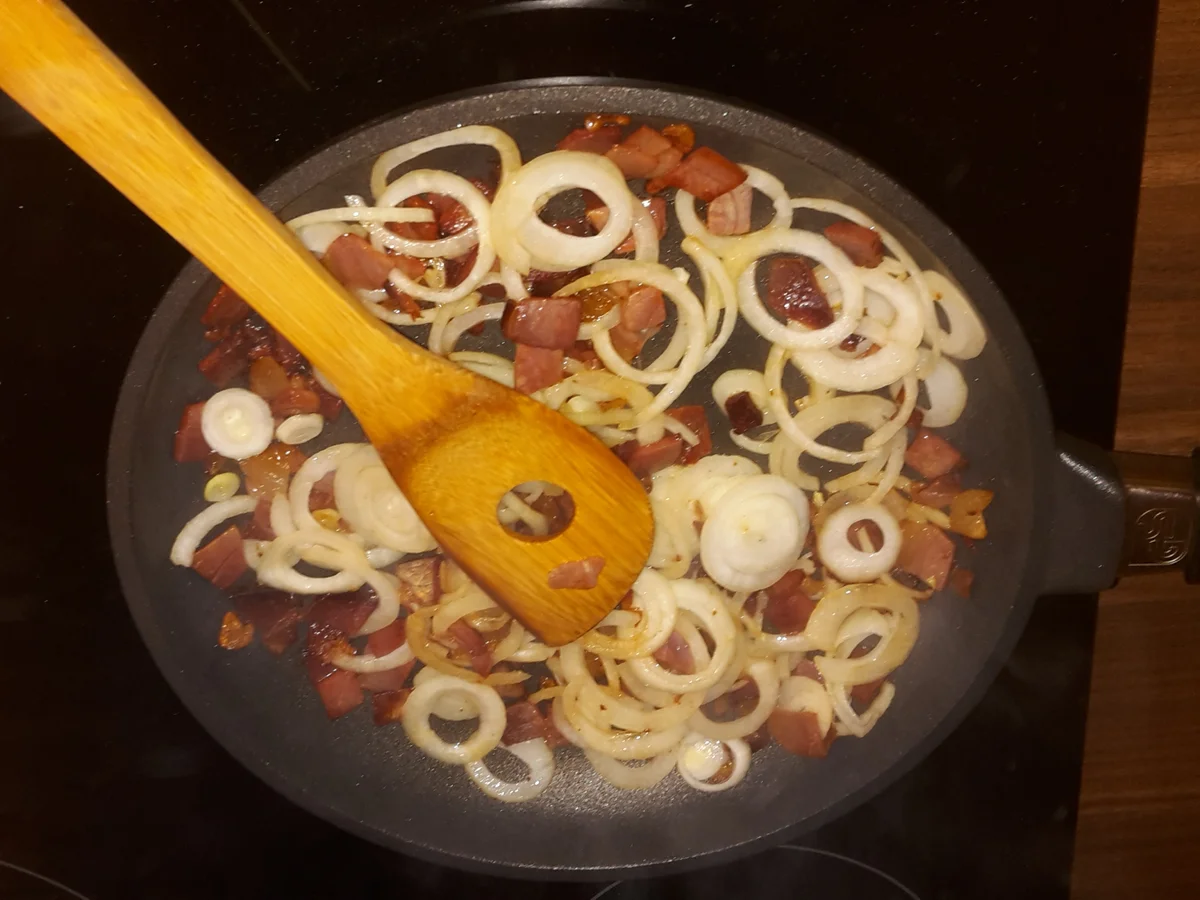 Strudel mit Speck-Gemüse-Schafskäsfüllung - Rezept - Bild Nr. 5166