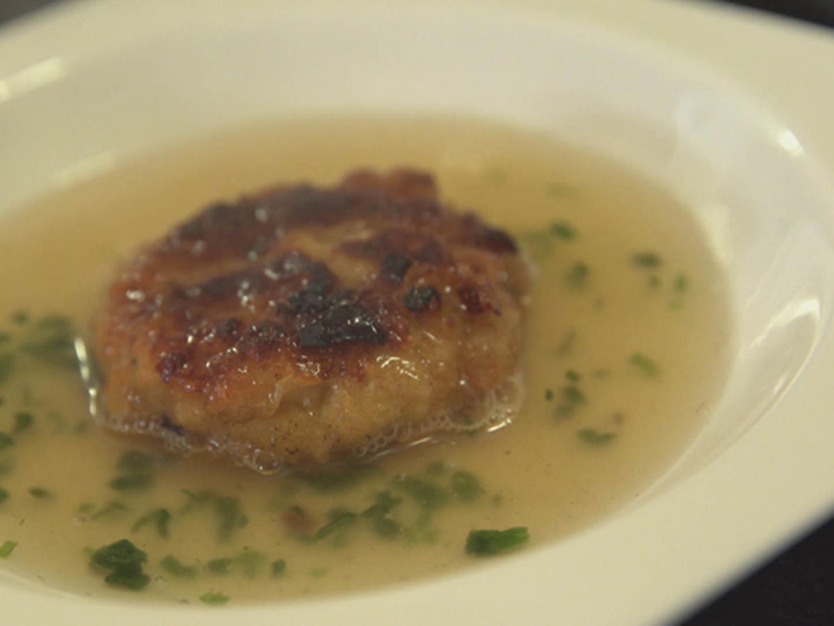 Rindersuppe mit Kaspressknödeln - Rezept Eingereicht von Das perfekte
Dinner