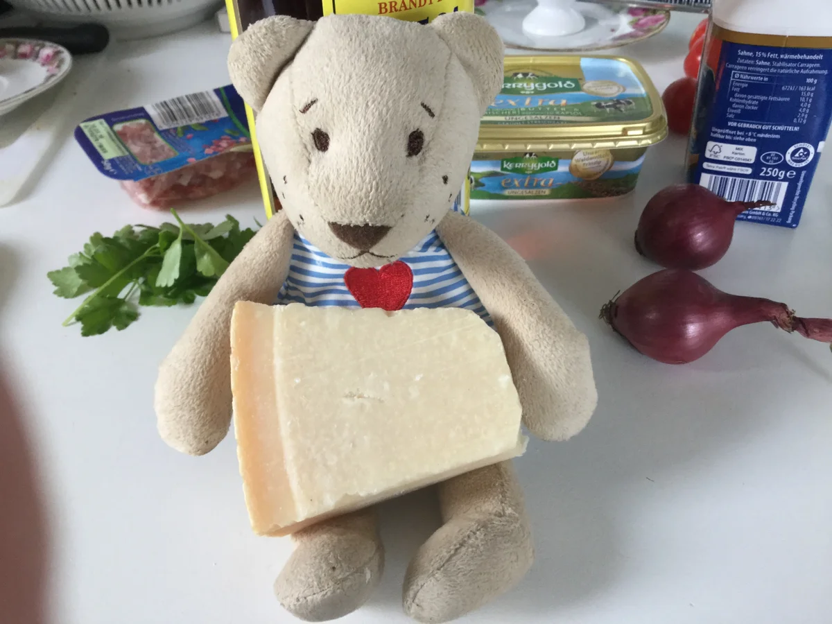 Fettuccine mit Schwips in leicht scharfer Speck-Sahne-Soße - Rezept - Bild Nr. 5168