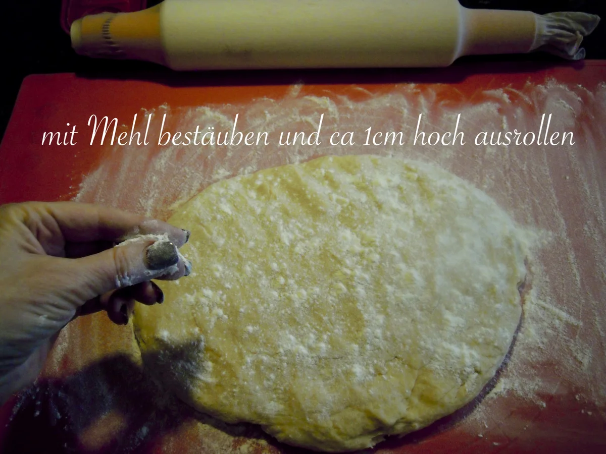 Heidelbeer Buchteln mit Vanillesauce - Rezept - Bild Nr. 5177