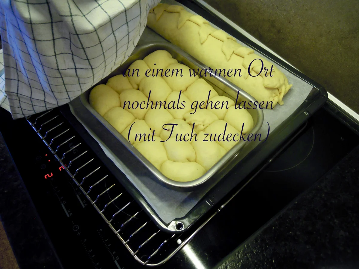 Heidelbeer Buchteln mit Vanillesauce - Rezept - Bild Nr. 5180