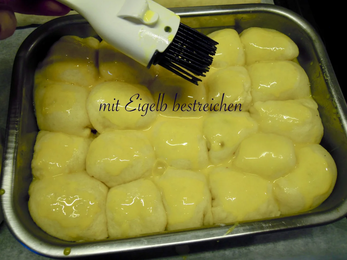 Heidelbeer Buchteln mit Vanillesauce - Rezept - Bild Nr. 5182