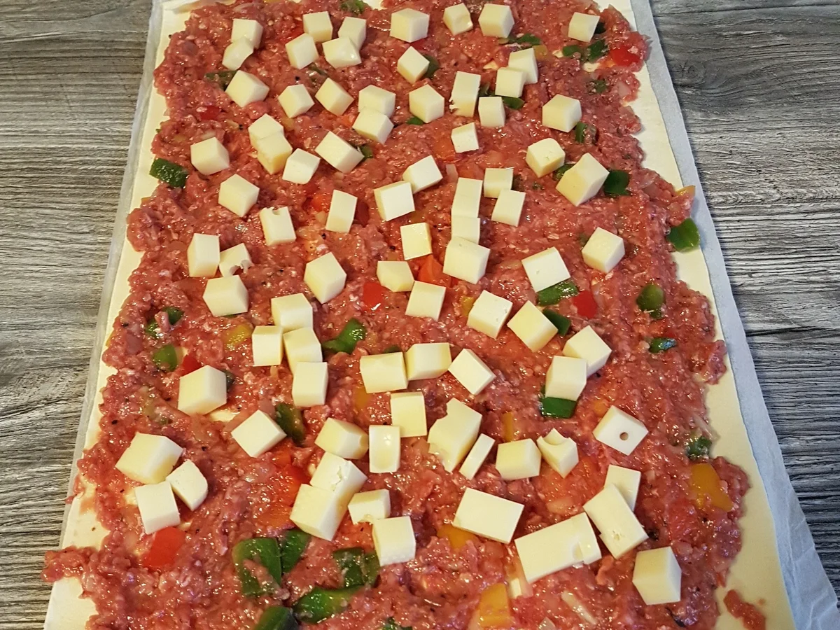 Hackfleisch Strudel - Rezept - Bild Nr. 5176