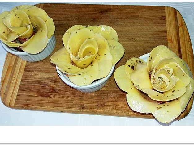 Rezept: "Goldene Rose" für den Rosenmontag Bild Nr. 5182 "Goldene Rose" für den Rosenmontag - Rezept - Bild Nr. 5182