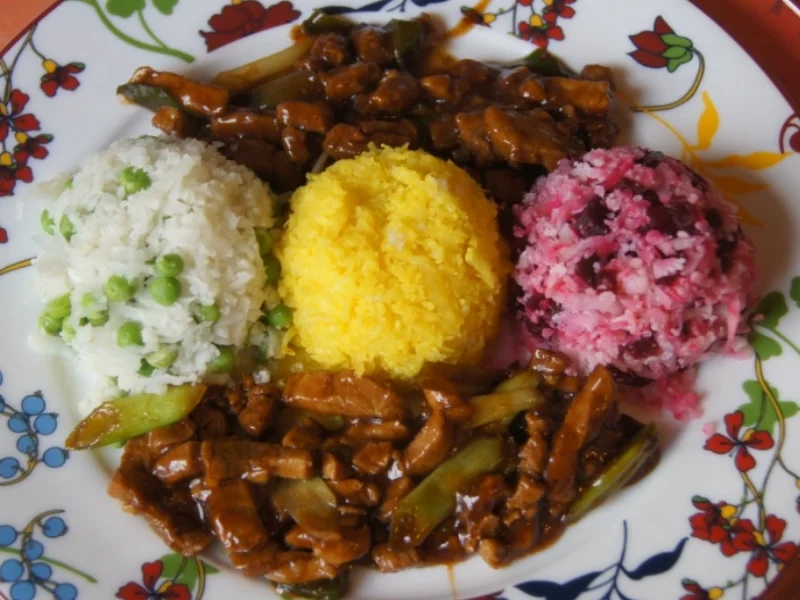 Rezept: Schweinefilet im Wok mit dreierlei Blumenkohl-Reis Bild Nr. 5175 Schweinefilet im Wok mit dreierlei Blumenkohl-Reis - Rezept - Bild Nr. 5175